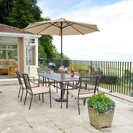 Villa Thornhill Whitchurch  Exterior foto