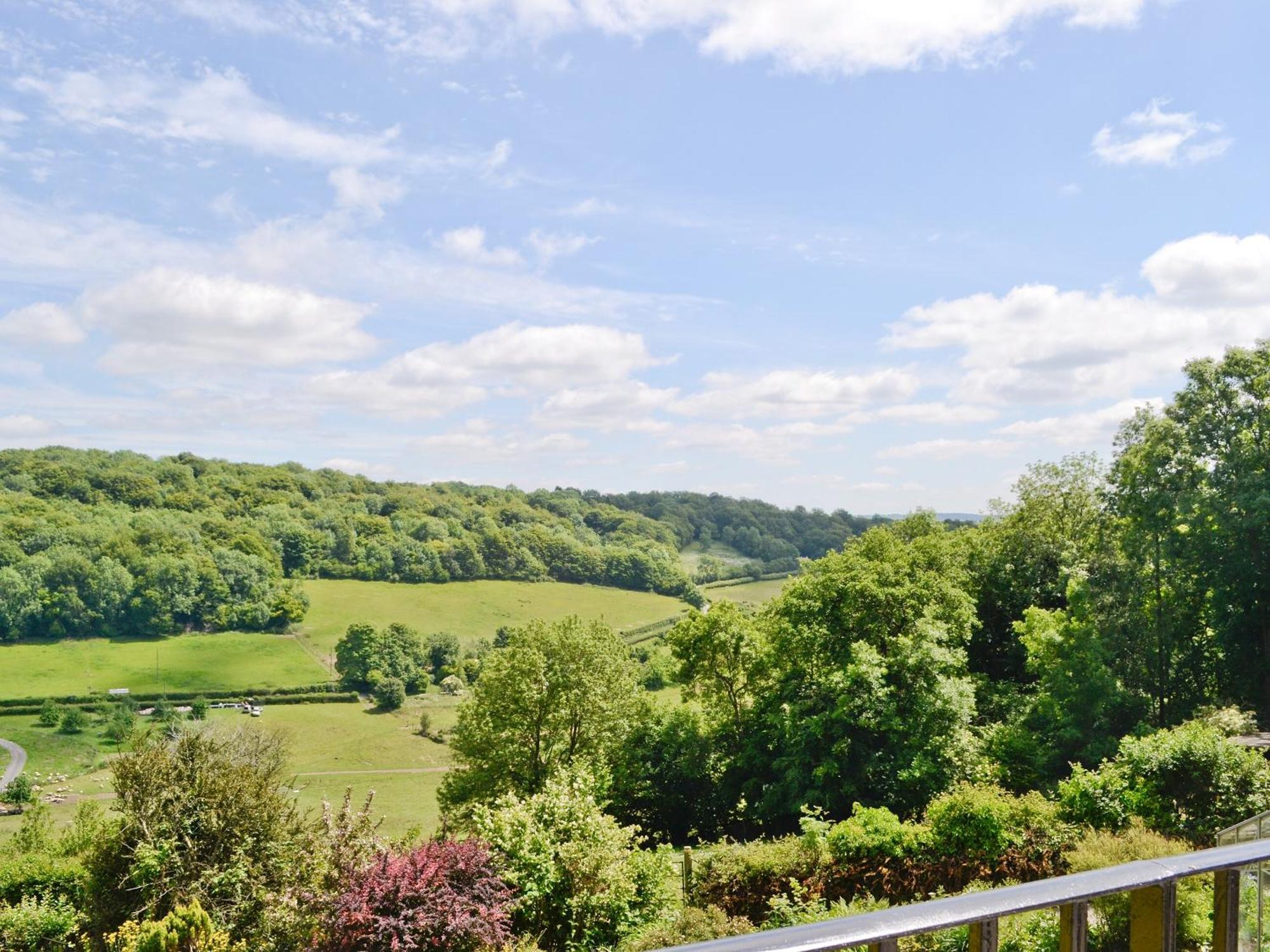Villa Thornhill Whitchurch  Exterior foto